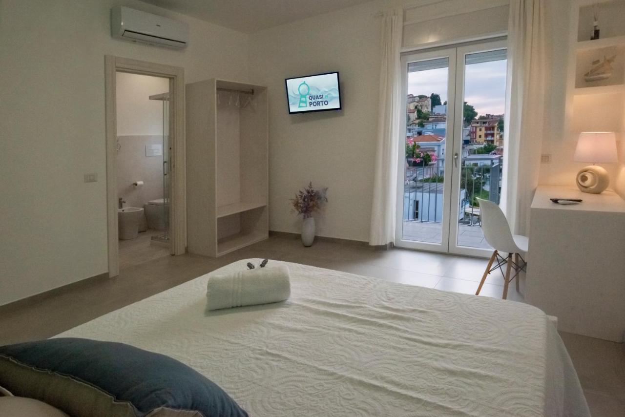 Quasi In Porto Agropoli Exterior foto